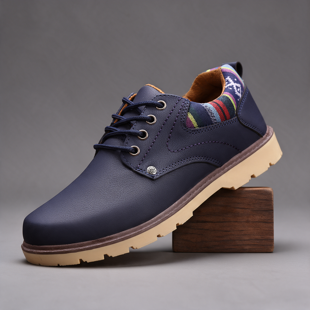Dalton Orthopedic Leather Sneakers